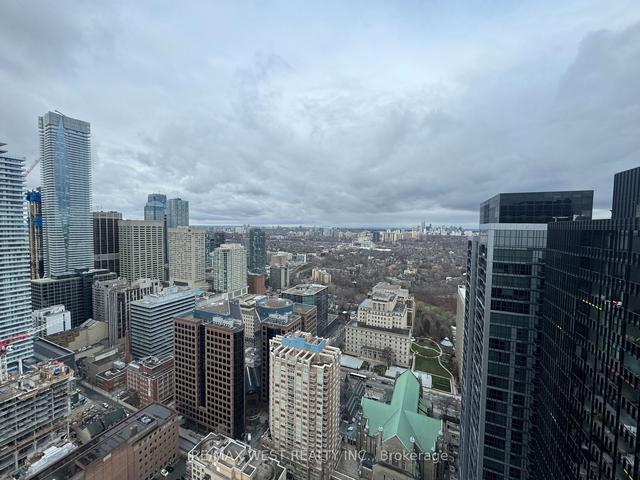 4209 - 101 Charles St E, Condo with 0 bedrooms, 1 bathrooms and 0 parking in Toronto ON | Image 2