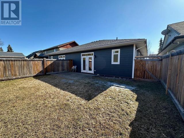 3272 Third Avenue, House attached with 2 bedrooms, 2 bathrooms and null parking in Smithers BC | Image 27