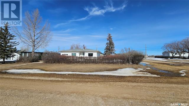 909 1st Street, House detached with 3 bedrooms, 2 bathrooms and null parking in Hanley SK | Image 43