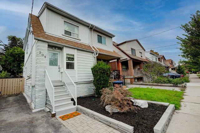 ave - 204 Gamble Ave, House semidetached with 2 bedrooms, 2 bathrooms and 1 parking in Toronto ON | Image 1