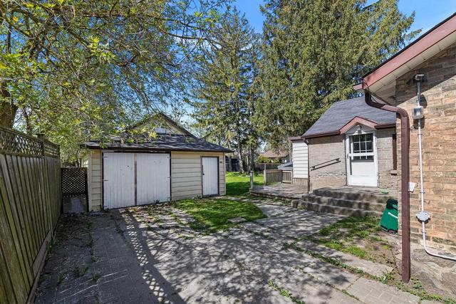 430 Victoria St, House detached with 3 bedrooms, 1 bathrooms and 4 parking in Minto ON | Image 14