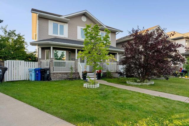 116 Grosbeak Way, House detached with 4 bedrooms, 3 bathrooms and 3 parking in Wood Buffalo AB | Image 2