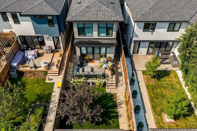 3804 Parkhill Street Sw, House detached with 4 bedrooms, 3 bathrooms and 2 parking in Calgary AB | Image 43