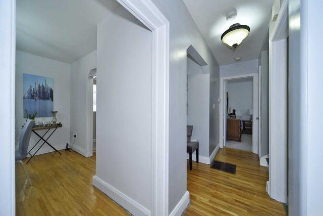 toronto - 7 Adele Ave, House detached with 3 bedrooms, 2 bathrooms and 7 parking in Toronto ON | Image 4
