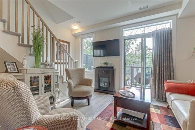 12 - 2 Willow St, Townhouse with 2 bedrooms, 3 bathrooms and 2 parking in Brant ON | Image 36