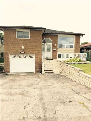 3388 Monica Dr, House detached with 3 bedrooms, 2 bathrooms and 1 parking in Mississauga ON | Image 1