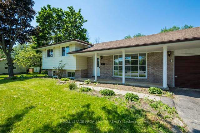 115 Colonial Rd, House detached with 3 bedrooms, 1 bathrooms and 2 parking in Quinte West ON | Image 12