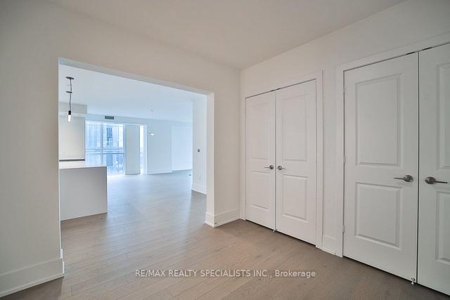 5101 - 1 Yorkville Ave, Condo with 2 bedrooms, 3 bathrooms and 4 parking in Toronto ON | Image 34