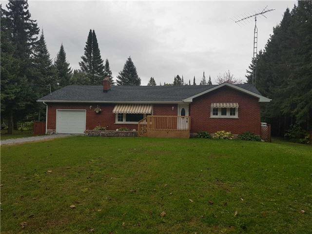 79 Fire Route 104 A Rte, House detached with 3 bedrooms, 1 bathrooms and 4 parking in Trent Lakes ON | Image 1