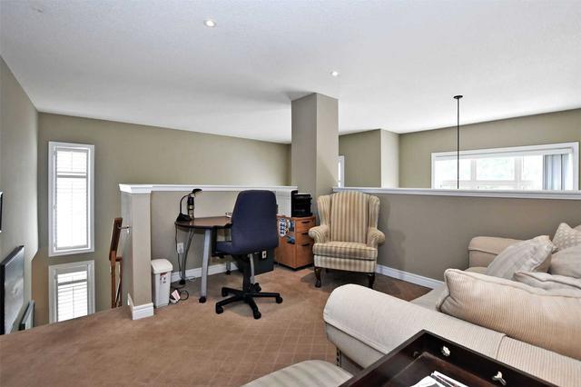998 On Bogart Circ, Townhouse with 3 bedrooms, 4 bathrooms and 4 parking in Newmarket ON | Image 19