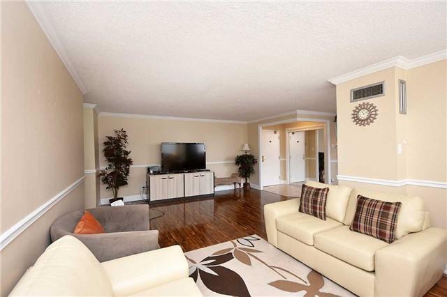 1001 - 3700 Kaneff Cres N, Condo with 2 bedrooms, 2 bathrooms and 1 parking in Mississauga ON | Image 5