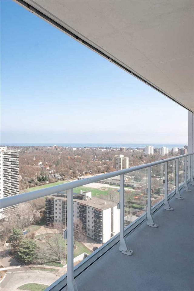 lph03 - 55 Speers Rd, Condo with 2 bedrooms, 2 bathrooms and 2 parking in Oakville ON | Image 10
