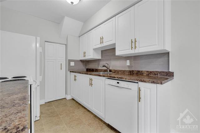 8 - 2640 Draper Avenue, Townhouse with 3 bedrooms, 2 bathrooms and 1 parking in Ottawa ON | Image 17