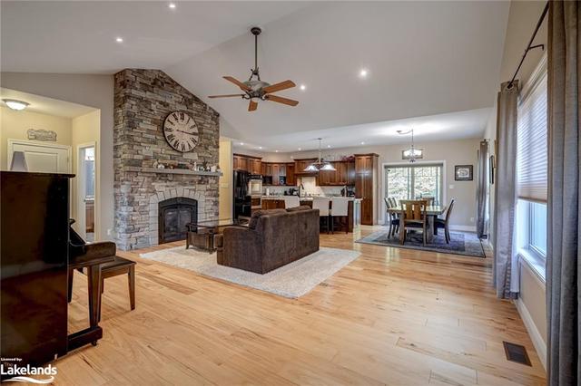 12 Baycrest Drive, House detached with 5 bedrooms, 3 bathrooms and 6 parking in Parry Sound ON | Image 7