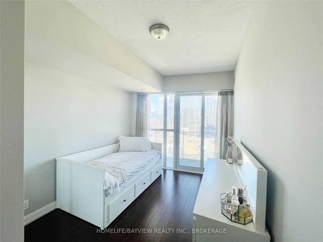 801 - 50 Absolute Ave, Condo with 2 bedrooms, 2 bathrooms and 1 parking in Mississauga ON | Image 4