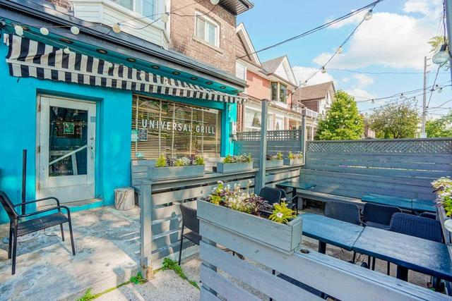 1071 Shaw St, Condo with 2 bedrooms, 4 bathrooms and null parking in Toronto ON | Image 3