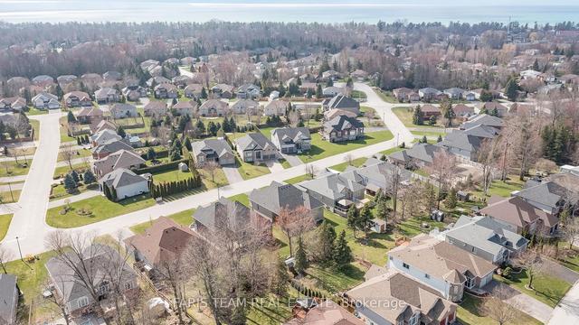 13 Fawndale Cres, House detached with 2 bedrooms, 3 bathrooms and 6 parking in Wasaga Beach ON | Image 27