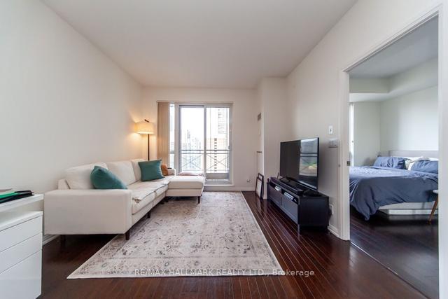 1516 - 35 Hayden St, Condo with 1 bedrooms, 1 bathrooms and 0 parking in Toronto ON | Image 24
