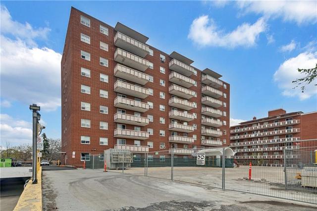 607 - 851 Queenston Road, Condo with 2 bedrooms, 1 bathrooms and null parking in Hamilton ON | Image 1