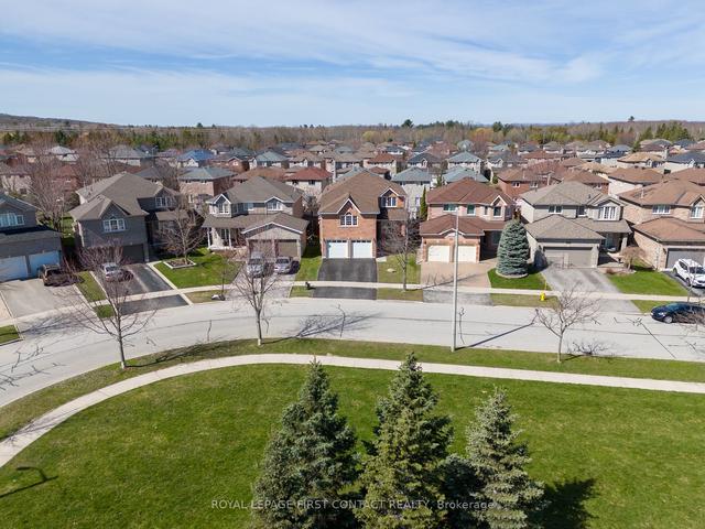 36 Batteaux St, House detached with 4 bedrooms, 3 bathrooms and 6 parking in Barrie ON | Image 28