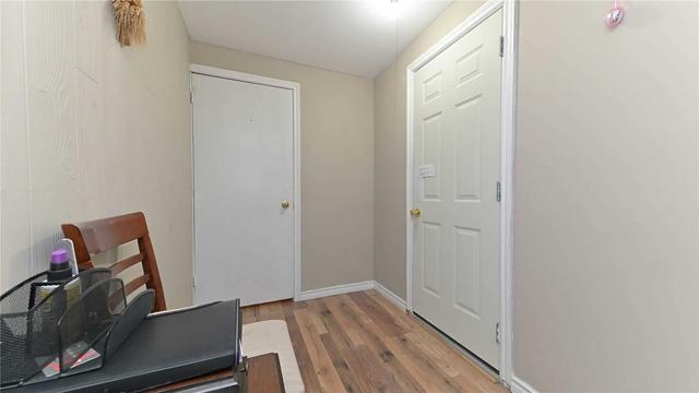 52 Carleton Pl, Townhouse with 3 bedrooms, 2 bathrooms and 2 parking in Brampton ON | Image 15