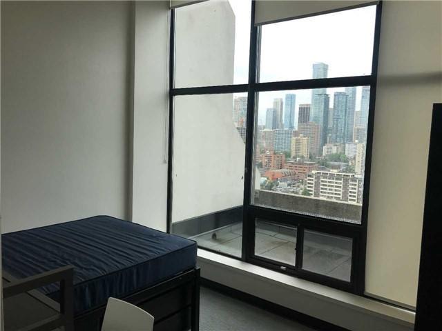 Shared - 111 Carlton St, Condo with 1 bedrooms, 1 bathrooms and null parking in Toronto ON | Image 1