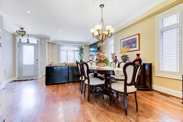 162 Locksley Ave, House detached with 3 bedrooms, 4 bathrooms and 3 parking in Toronto ON | Image 3