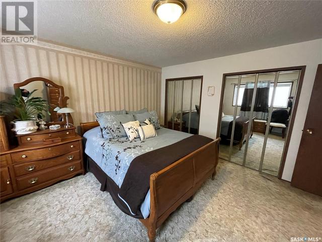 1009 8th Street, House detached with 5 bedrooms, 4 bathrooms and null parking in Rosthern SK | Image 11