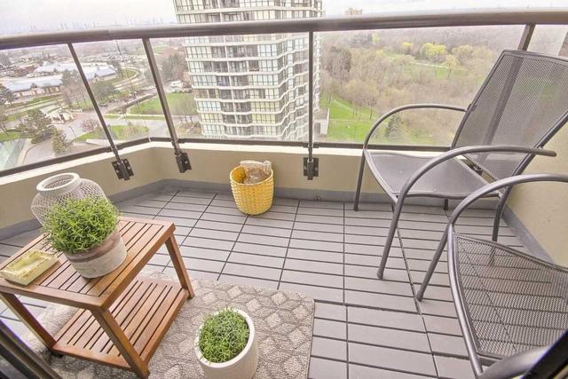 1417 - 5 Rowntree Rd, Condo with 2 bedrooms, 2 bathrooms and 1 parking in Toronto ON | Image 13