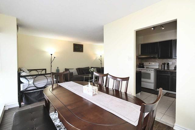 719 - 39 Kimbercroft Crt, Condo with 3 bedrooms, 2 bathrooms and 1 parking in Toronto ON | Image 6