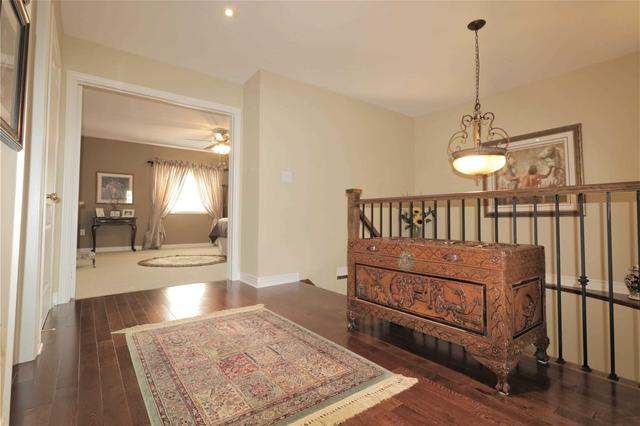 5400 Kindos St, House detached with 3 bedrooms, 3 bathrooms and 4 parking in Burlington ON | Image 11