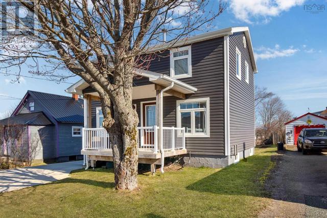 45 Monteith Avenue, House detached with 3 bedrooms, 1 bathrooms and null parking in Cape Breton NS | Image 3