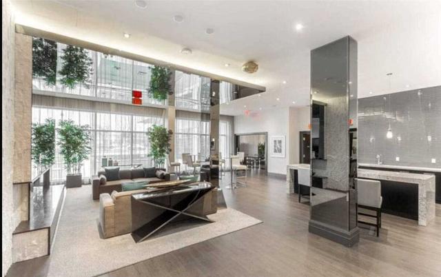101 - 65 Speers Rd, Condo with 2 bedrooms, 2 bathrooms and 1 parking in Oakville ON | Image 27