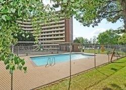 411 - 3577 Derry Rd E, Condo with 2 bedrooms, 1 bathrooms and 1 parking in Mississauga ON | Image 3