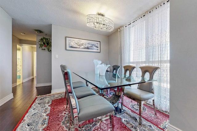 1007 - 1300 Mississauga Valley Blvd, Condo with 3 bedrooms, 2 bathrooms and 1 parking in Mississauga ON | Image 3
