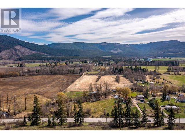 3312 6 Highway, House detached with 3 bedrooms, 2 bathrooms and 10 parking in North Okanagan D BC | Image 60