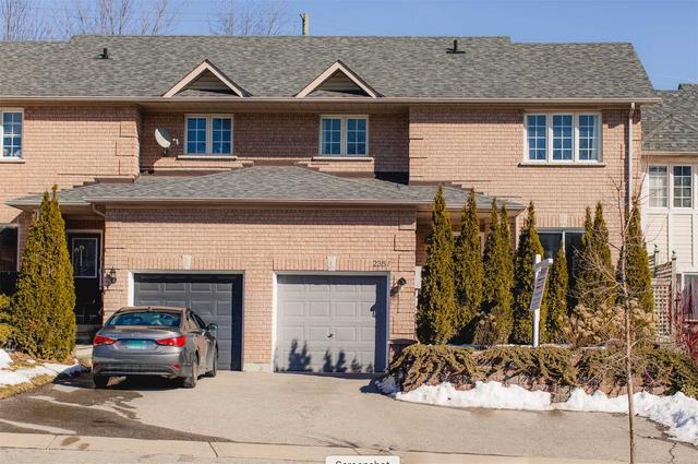 2381 Clearside Crt, House attached with 3 bedrooms, 2 bathrooms and 4 parking in Pickering ON | Image 1