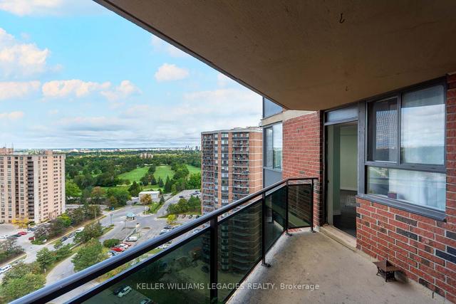 2006 - 234 Albion Rd, Condo with 2 bedrooms, 1 bathrooms and 1 parking in Toronto ON | Image 7