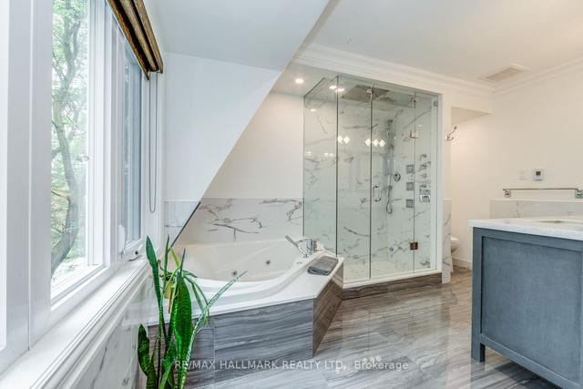 217 Mutual St, House attached with 3 bedrooms, 3 bathrooms and 2 parking in Toronto ON | Image 13