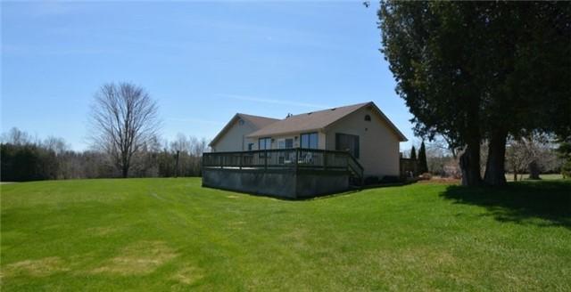 1266 Porter Rd, Home with 3 bedrooms, 3 bathrooms and 10 parking in Kawartha Lakes ON | Image 2