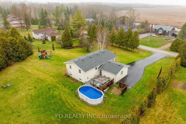 215 Charlore Park Dr, House detached with 3 bedrooms, 2 bathrooms and 9 parking in Kawartha Lakes ON | Image 29