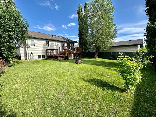 34 Wellwood Drive, House detached with 4 bedrooms, 3 bathrooms and 4 parking in Whitecourt AB | Image 2