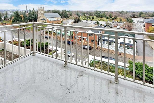 ph 2 - 10101 Yonge St, Condo with 2 bedrooms, 3 bathrooms and 2 parking in Richmond Hill ON | Image 24