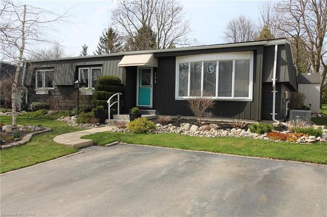 334 Wyldwood Lane, House detached with 2 bedrooms, 2 bathrooms and 2 parking in South Huron ON | Image 1