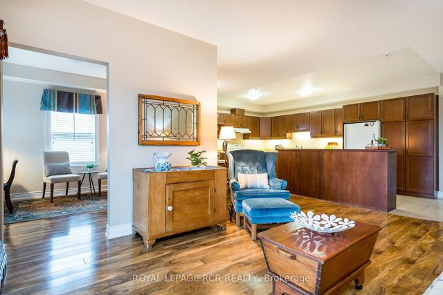 301 - 91 Raglan St, Condo with 2 bedrooms, 2 bathrooms and 1 parking in Collingwood ON | Image 2