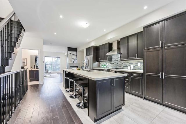 8 Mcgurran Lane, House semidetached with 3 bedrooms, 4 bathrooms and 2 parking in Richmond Hill ON | Image 10