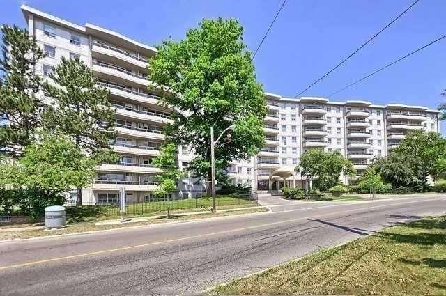 809 - 80 Grandravine Dr, Condo with 3 bedrooms, 2 bathrooms and 1 parking in Toronto ON | Image 2