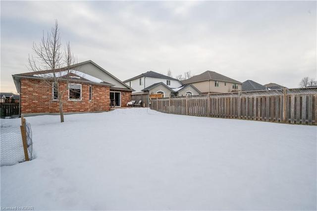 628 Chesapeake Drive, House detached with 3 bedrooms, 3 bathrooms and 4 parking in Waterloo ON | Image 38