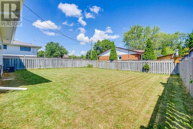 2134 Meadowbrook Rd, House detached with 3 bedrooms, 2 bathrooms and 3 parking in Burlington ON | Image 28