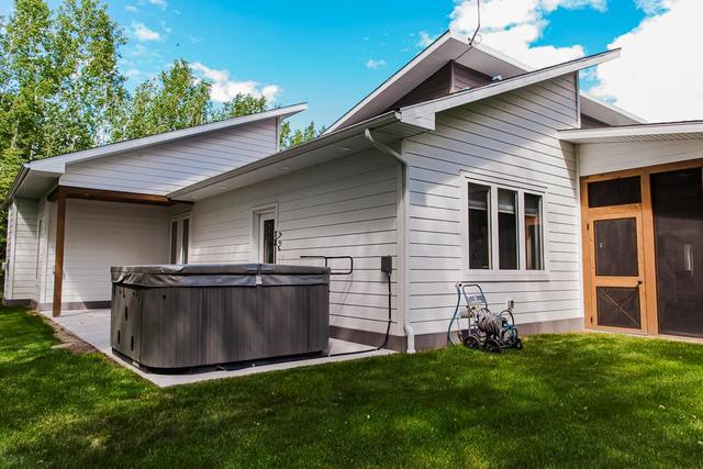 704018 Range Road 65, House detached with 8 bedrooms, 4 bathrooms and 10 parking in Grande Prairie County No. 1 AB | Image 24